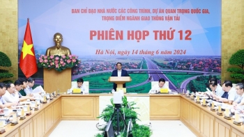 Thủ tướng Phạm Minh Chính: Thi đua hoàn thành 3.000 km đường cao tốc trước ngày 31/12/2025