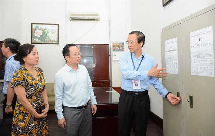 Hà Nội có 196 điểm thi tốt nghiệp THPT tại 30 quận, huyện