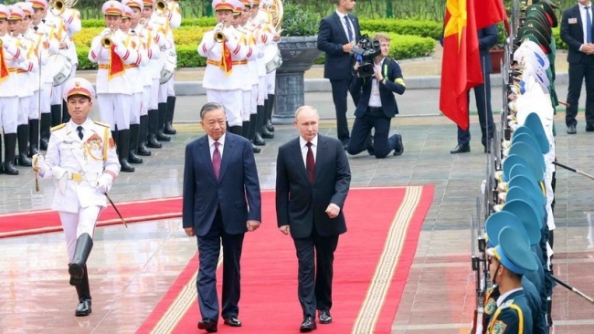 Chủ tịch nước Tô Lâm chủ trì lễ đón chính thức Tổng thống Nga Vladimir Putin