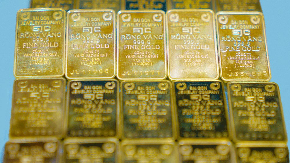 Giá vàng hôm nay (22/6): Vàng thế giới "quay xe" giảm sốc, vàng trong nước dưới ngưỡng 77 triệu đồng