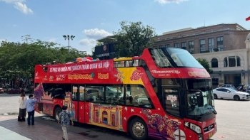 Hà Nội: Sắp có tuyến xe buýt city tour đi Bát Tràng