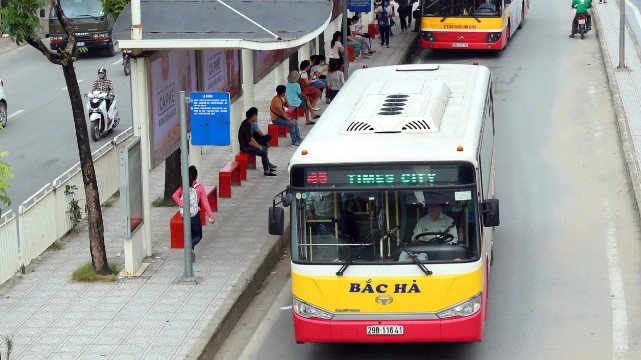 Phương án tăng giá vé xe buýt có trợ giá tại Hà Nội từ ngày 1/7/2024