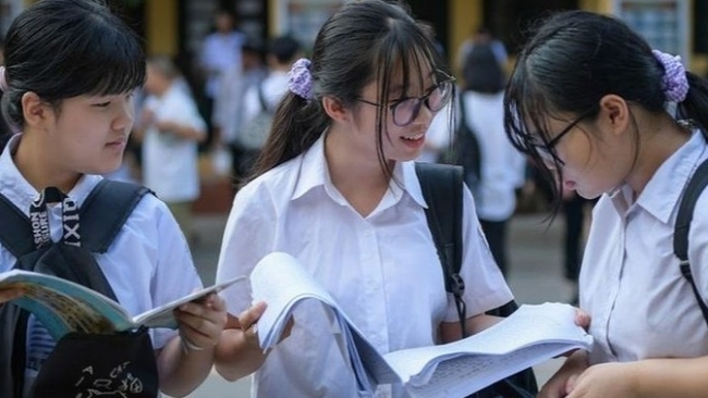 Hà Nội công bố điểm chuẩn vào lớp 10 công lập không chuyên năm học 2024 - 2025