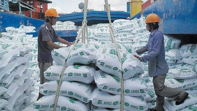 Ngày 5/7: Giá gạo trong nước tăng, gạo xuất khẩu của Việt Nam ổn định