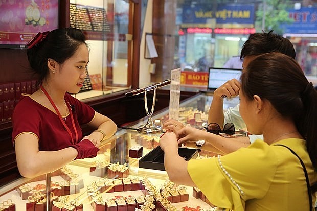 Giá vàng hôm nay (7/7): Vàng nhẫn chính thức đắt hơn giá vàng miếng SJC cả mua và bán