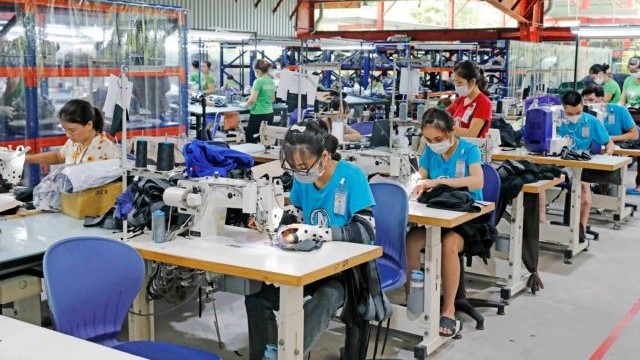 Ministry offers two scenarios for economic growth in H2