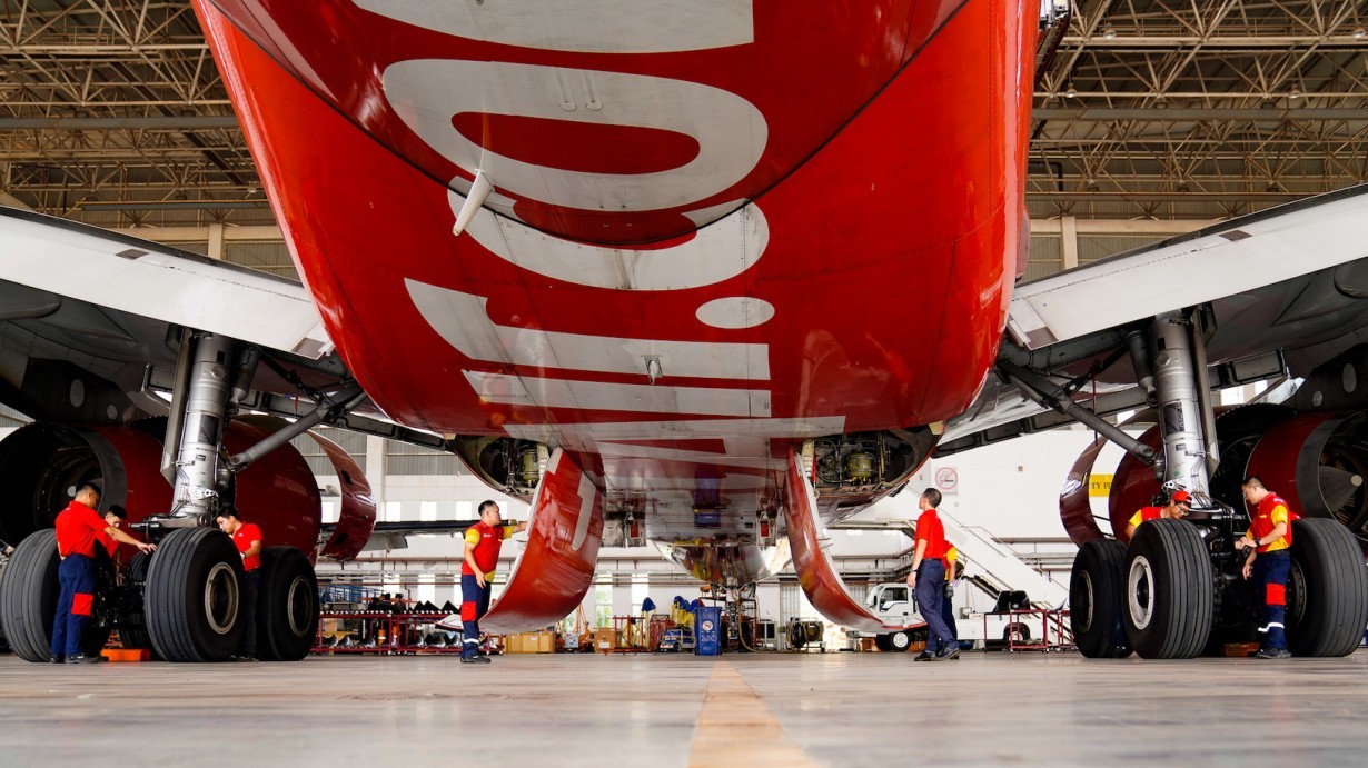 Vietjet trao thoả thuận tăng cường kết nối vận tải hàng không Việt Nam – Lào