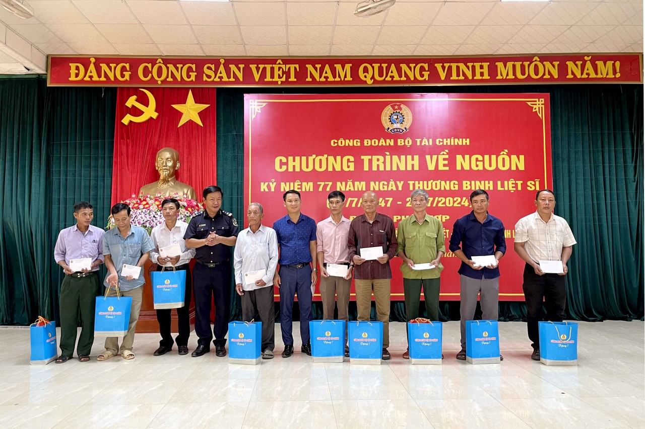 Công đoàn Bộ Tài chính hành trình "về nguồn" trên mảnh đất  Vĩnh Linh, tỉnh Quảng Trị