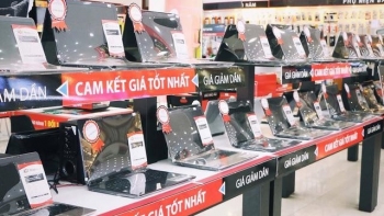 Hàng loạt mẫu laptop giảm giá từ 1 - 4 triệu đồng mùa tựu trường