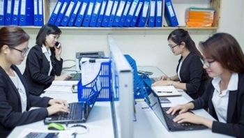 Điều kiện xét chuyển từ chuyên viên sang kế toán viên