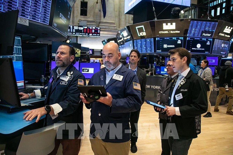 Chứng khoán Mỹ tiếp tục bị báo tháo, S&P 500 và Nasdaq giảm sâu nhất trong 2 năm