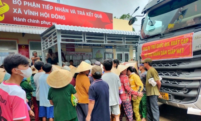 hoa n tha nh xuat cap hon 557 tan gao ho tro nguo i dan o an giang dip giap hat
