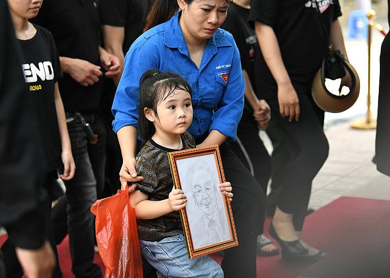 Lễ Quốc tang Tổng Bí thư Nguyễn Phú Trọng: 'Biển người' tiếc thương vô hạn Nhà lãnh đạo đặc biệt xuất sắc của đất nước