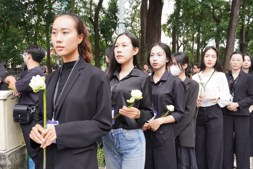 Lễ Quốc tang Tổng Bí thư Nguyễn Phú Trọng: 'Biển người' tiếc thương vô hạn Nhà lãnh đạo đặc biệt xuất sắc của đất nước