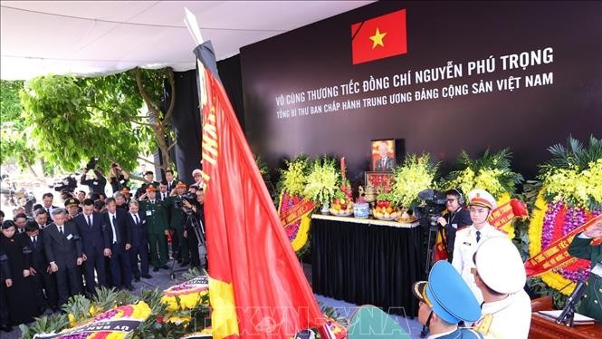 Lễ an táng Tổng Bí thư Nguyễn Phú Trọng tại Nghĩa trang Mai Dịch, thành phố Hà Nội