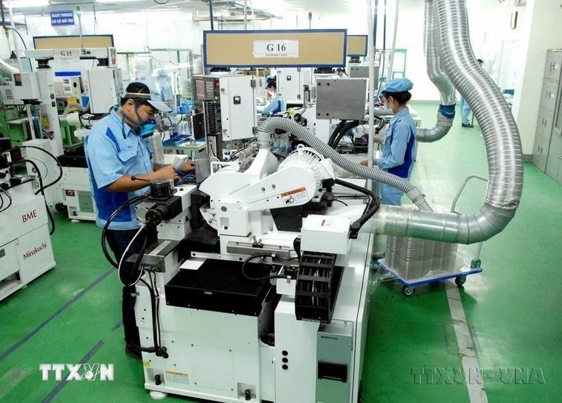 Vietnam lures over 18 billion USD in foreign capital in seven months