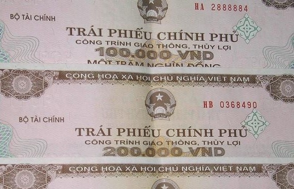 Thị trường trái phiếu chính phủ thứ cấp sôi động, lãi suất đi ngang
