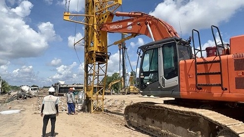 Tăng tốc tiến độ giải ngân các dự án giao thông