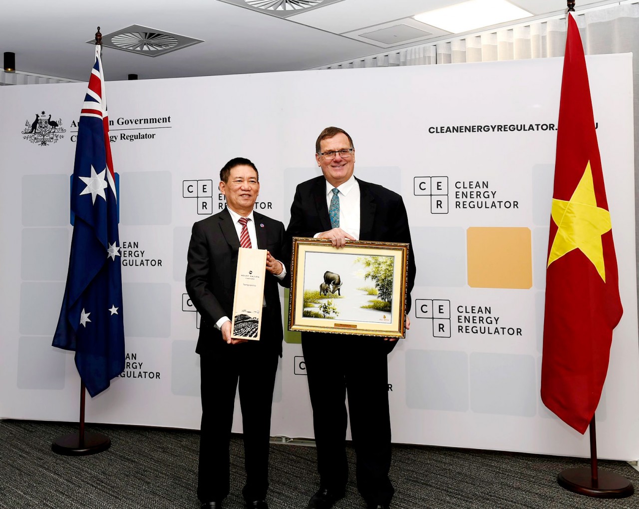Việt Nam-Australia: Thúc đẩy hợp tác về năng lượng sạch và xây dựng thị trường tín chỉ các-bon