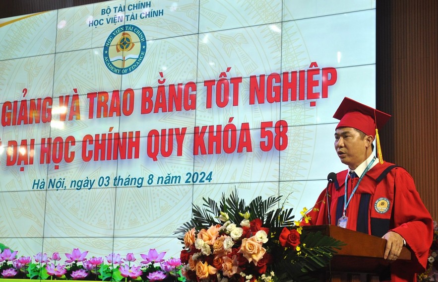 Học viện Tài chính trao bằng tốt nghiệp cho gần 3.500 tân cử nhân