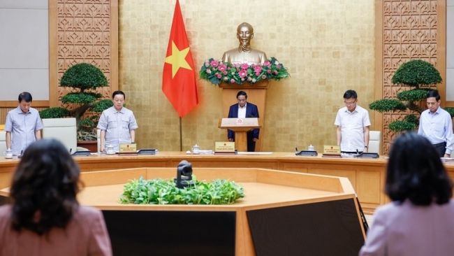 Thủ tướng chủ trì phiên họp Chính phủ thường kỳ tháng 7 với nhiều nội dung quan trọng
