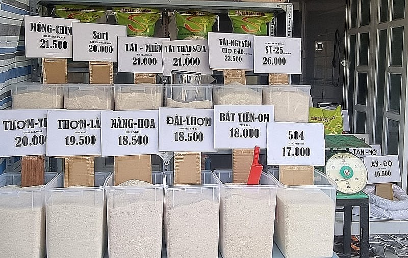 Ngày 6/8: Giá gạo trong nước quay đầu tăng, gạo xuất khẩu ổn định