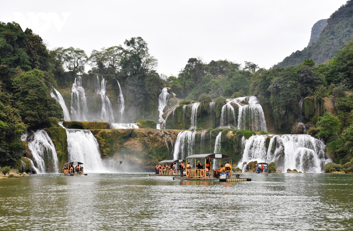 viet nam- trung quoc bat dau van hanh khu canh quan thac ban gioc - Duc thien hinh anh 3