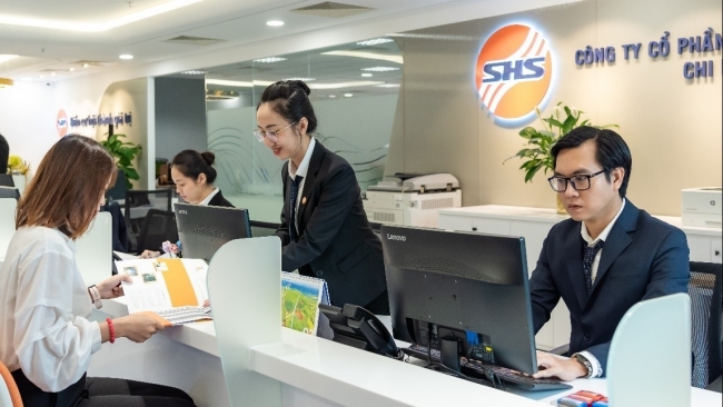 SHS được vinh danh Top 50 công ty đại chúng uy tín và hiệu quả