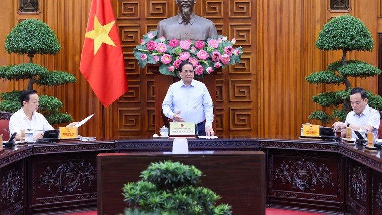 Thủ tướng: Khơi thông mọi nguồn lực, lấy đầu tư công dẫn dắt, kích hoạt đầu tư tư