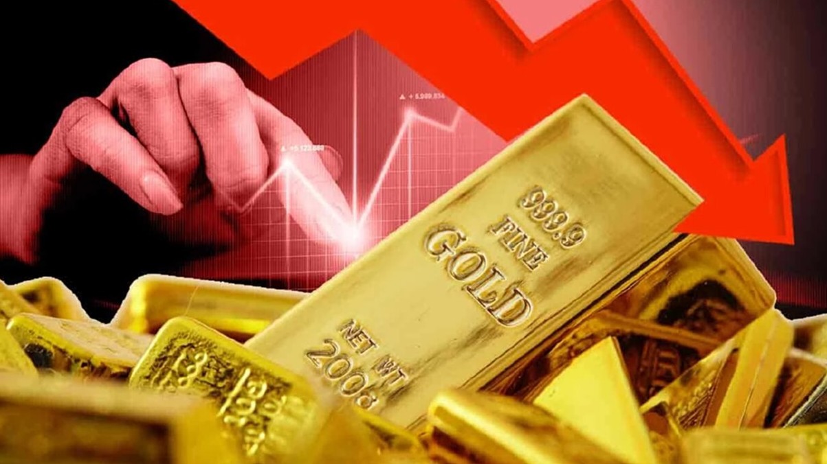 Giá vàng hôm nay (15/8): Tiếp đà giảm mạnh trước áp lực chốt lời
