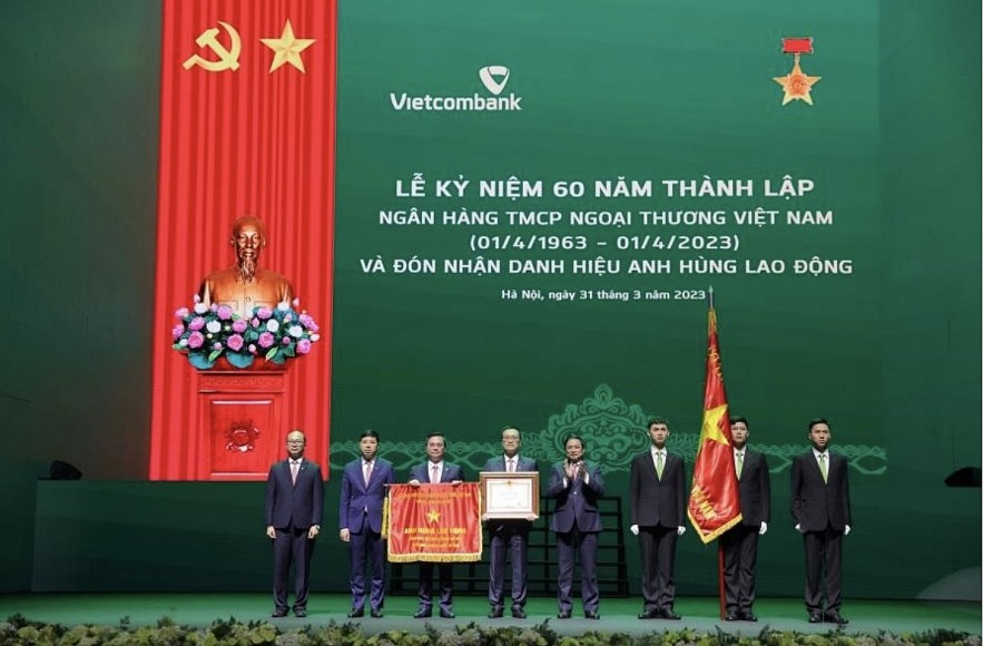 Vietcombank lần thứ hai liên tiếp ghi danh trong nhóm 20 doanh nghiệp có chỉ số phát triển bền vững tốt nhất thị trường