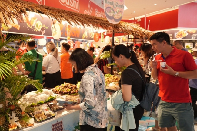 Người tiêu dùng hào hứng với lễ hội ‘Tự hào Đặc sản Việt’