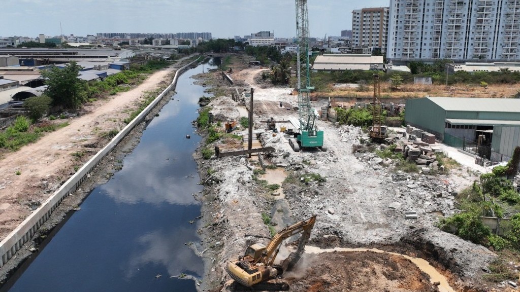 TP. Hồ Chí Minh: Nhiều công trình thi đua chào mừng 50 năm ngày thống nhất đất nước