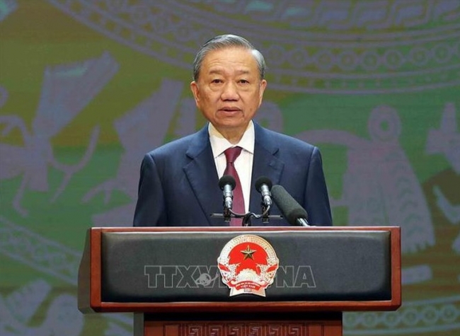Chuyển đổi số - động lực quan trọng phát triển lực lượng sản xuất, hoàn thiện quan hệ sản xuất đưa đất nước bước vào kỷ nguyên mới