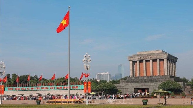 Hơn 30.000 lượt người vào Lăng viếng Bác trong ngày 2/9