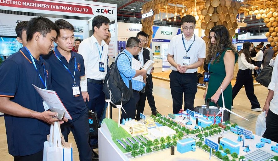 Việt Nam - điểm đến không thể bỏ lỡ cho doanh nghiệp ngành điện, năng lượng tái tạo Việt Nam - điểm đến không thể bỏ lỡ cho doanh nghiệp ngành điện, năng lượng tái tạo