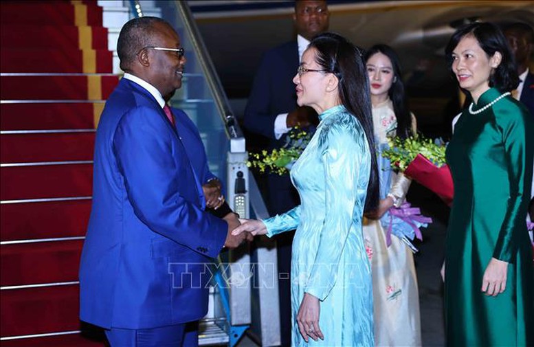 Tổng thống Cộng hòa Guinea-Bissau đến Hà Nội,ổngthốngCộnghò<strong>kq anh a</strong> bắt đầu thăm chính thức Việt Nam- Ảnh 1.