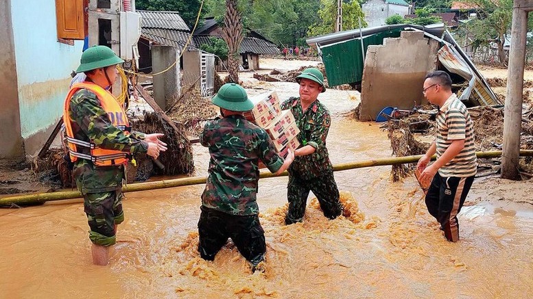 Thủ tướng chỉ đạo khẩn trương cung cấp lương thực, nhu yếu phẩm cho người dân bị ảnh hưởng bởi bão số 3