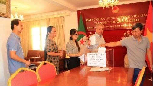 Cộng đồng người Việt khắp nơi trên thế giới chung tay hỗ trợ đồng bào vùng bão lụt