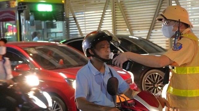 Xử lý nghiêm cán bộ, công chức vi phạm nồng độ cồn trên địa bàn Hà Nội