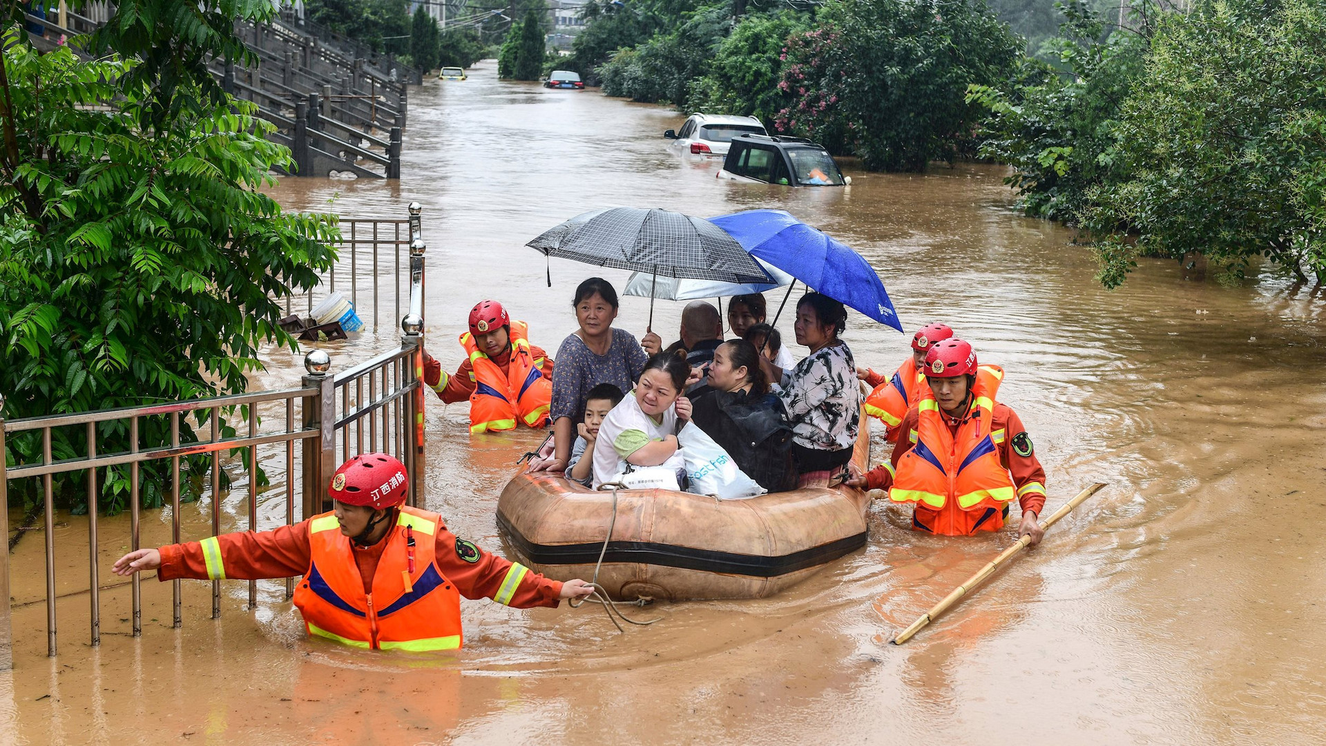 Chế độ thu, nộp quỹ phòng chống thiên tai như thế nào? Ai có trách nhiệm đóng vào quỹ?