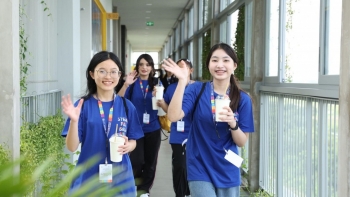 STEAM for Girls 2024: Hành trình khám phá không giới hạn cho học sinh nữ