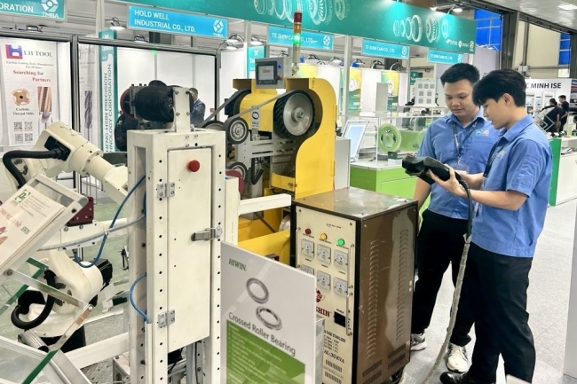 13 quốc gia giới thiệu công nghệ mới tại MTA Hanoi '2024