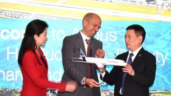Phó Thủ tướng Hồ Đức Phớc thăm nhà máy Airbus