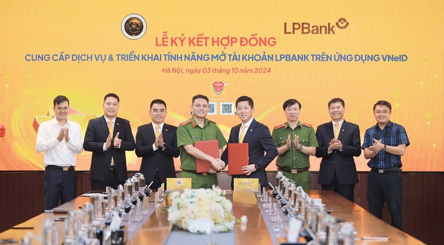 LPBank triển khai dịch vụ mở tài khoản thanh toán trực tuyến trên VNeID của Bộ Công an