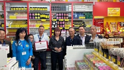 Cộng đồng người Việt Nam tại Đức quyên góp gần 11 tỷ đồng ủng hộ đồng bào bị lũ