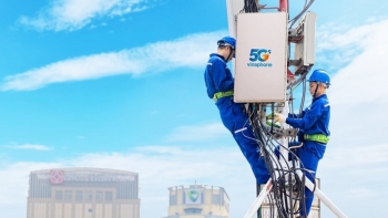 Từ ngày 13/10, nhiều khách hàng VinaPhone sẽ được trải nghiệm miễn phí 5G