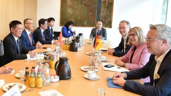 Phó Thủ tướng Hồ Đức Phớc gặp Nhóm Nghị sĩ Hữu nghị với ASEAN của Quốc hội Đức