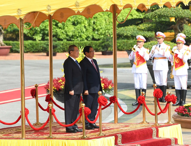 Thủ tướng Phạm Minh Chính chủ trì Lễ đón chính thức Thủ tướng Trung Quốc Lý Cường- Ảnh 2.