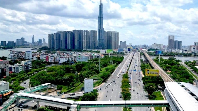 Đánh thuế bất động sản, hạn chế đầu cơ là giải pháp bình ổn giá nhà tại Việt Nam